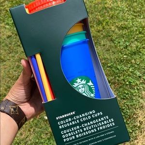 Starbucks color changing cups